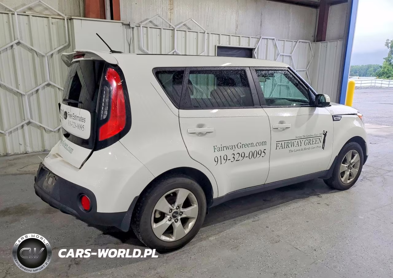 2017 Kia Soul Base VIN:KNDJN2A2XH7451473 - 3