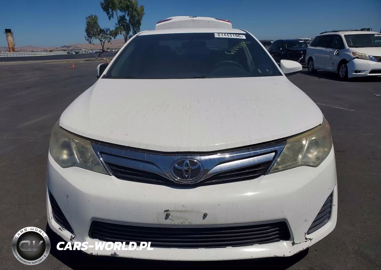2014 Toyota Camry Le VIN:4T4BF1FK0ER409378 - 5