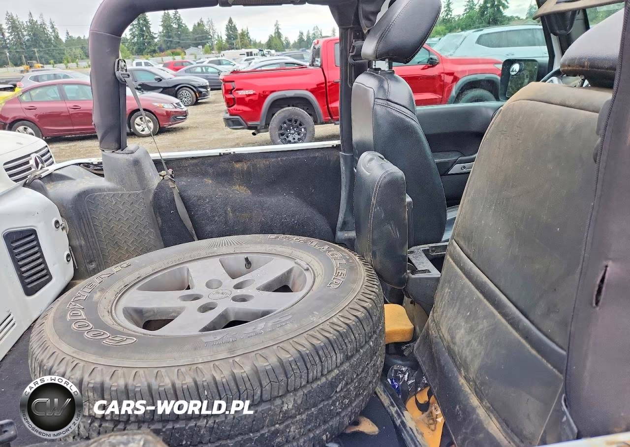 2016 Jeep Wrangler Rubicon VIN:1C4BJWCG3GL128338 - 10