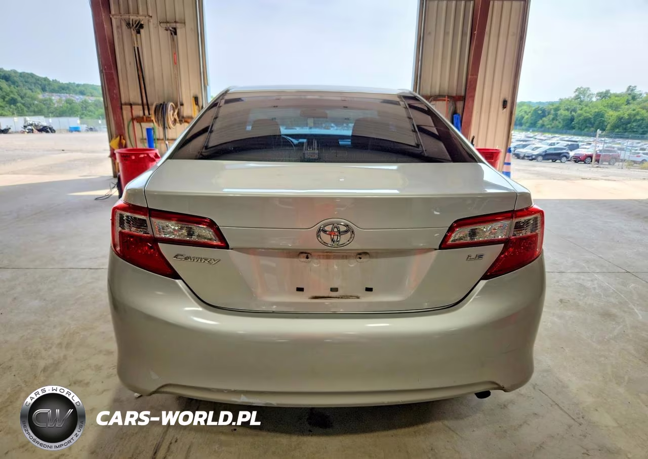 2014 Toyota Camry Le VIN:4T4BF1FK4ER363358 - 6