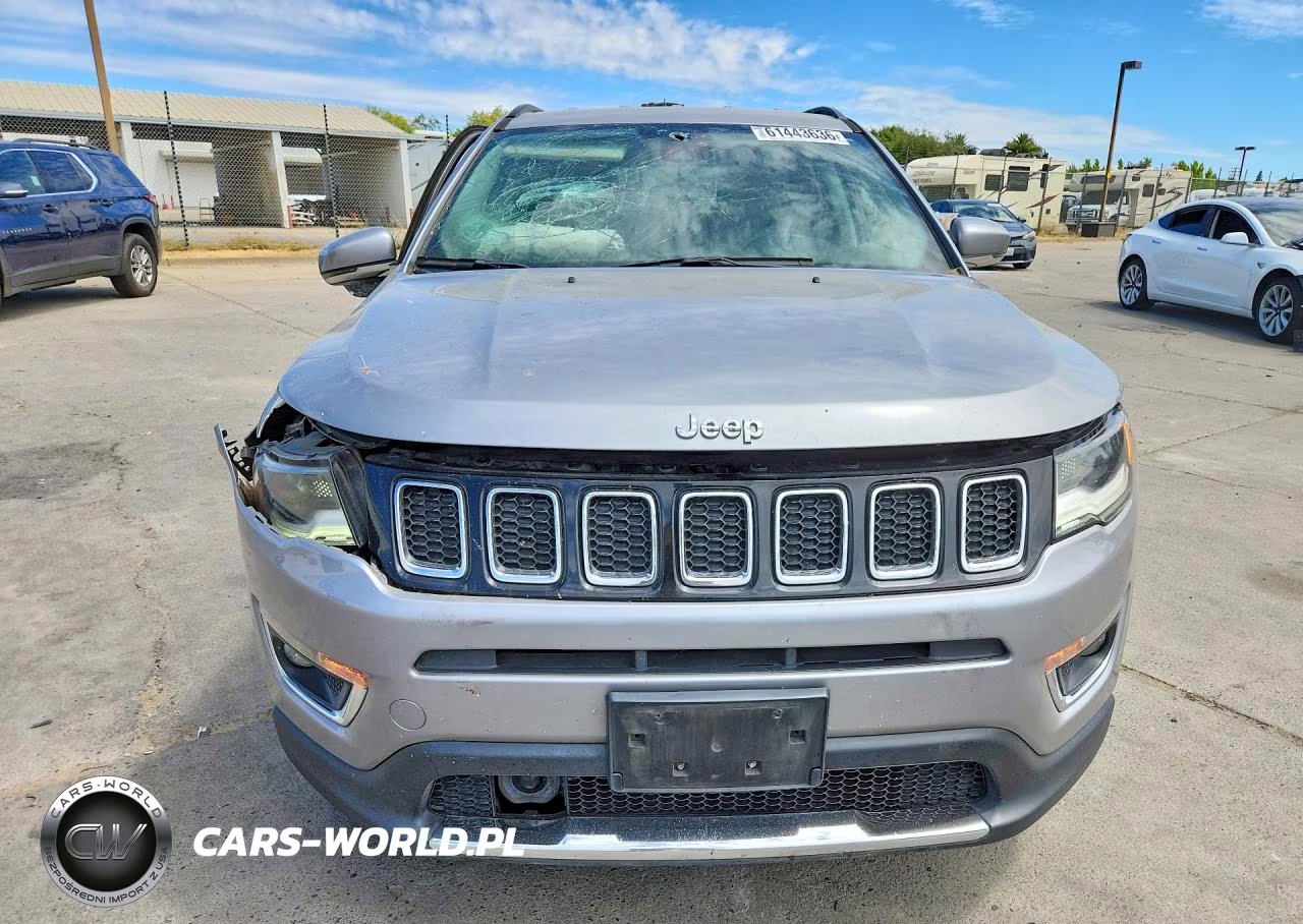 2018 Jeep Compass Limited VIN:3C4NJCCB6JT357947 - 5