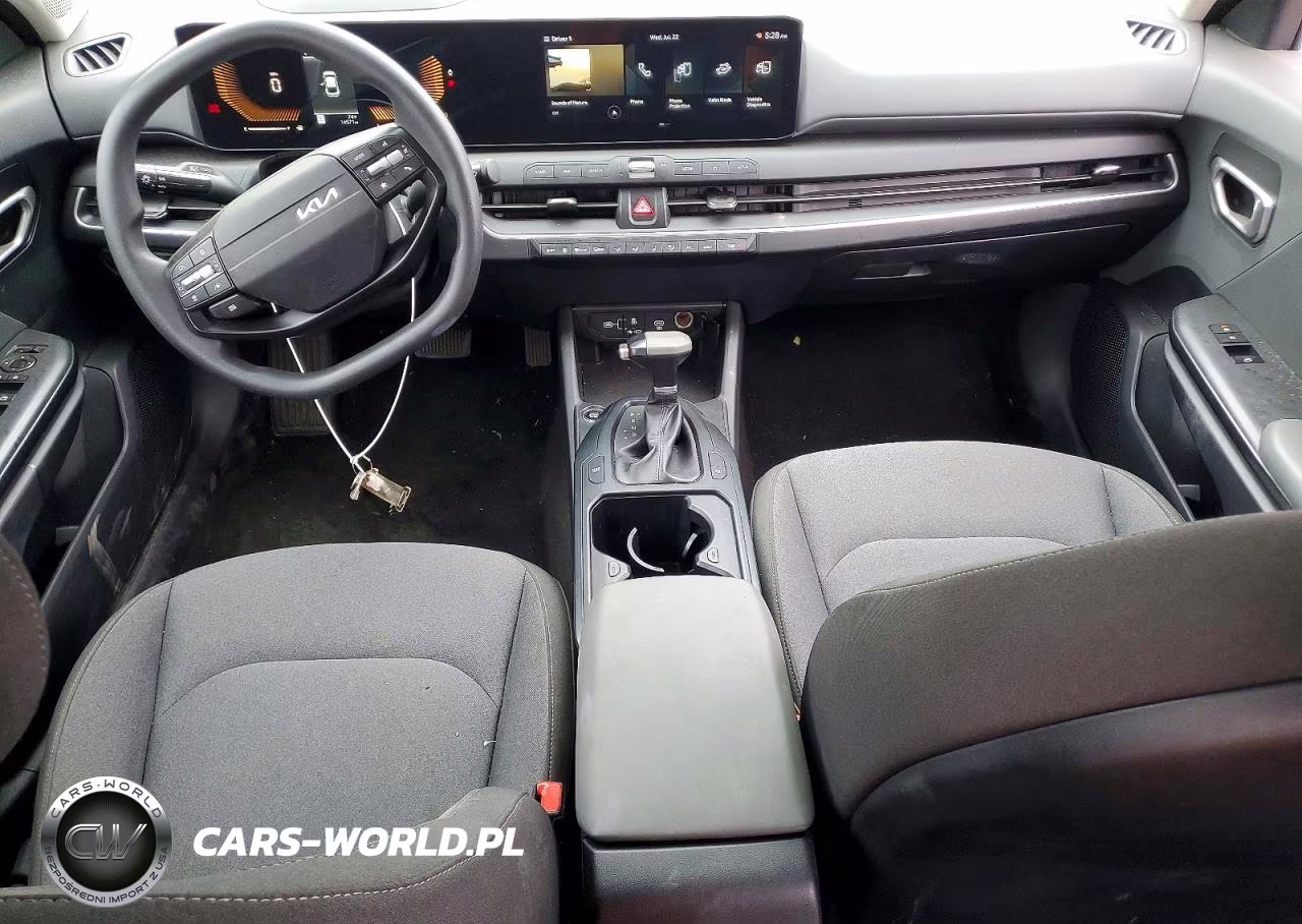 2025 Kia K4 Lxs VIN:3KPFT4DE8SE066644 - 8