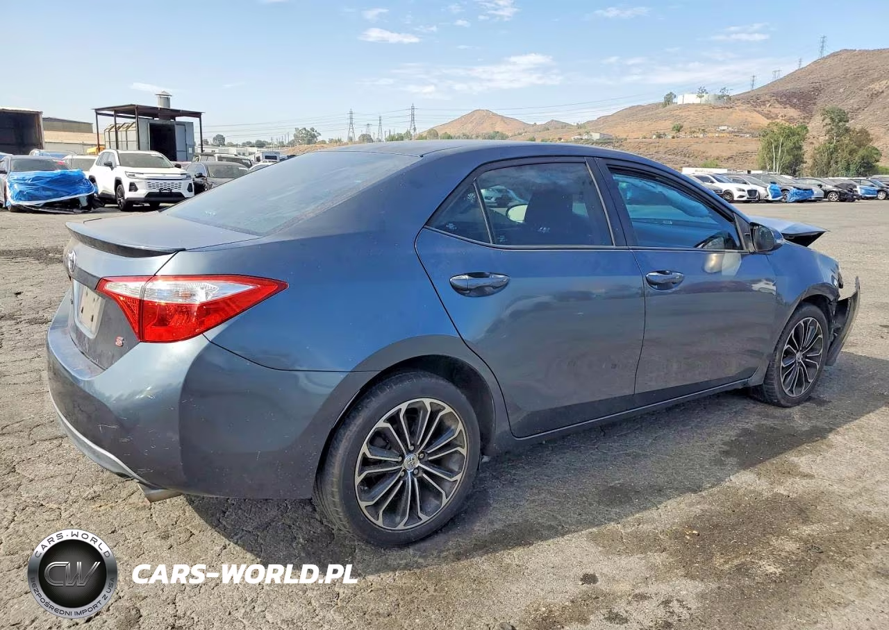 2015 Toyota Corolla S Plus VIN:2T1BURHEXFC346668 - 3