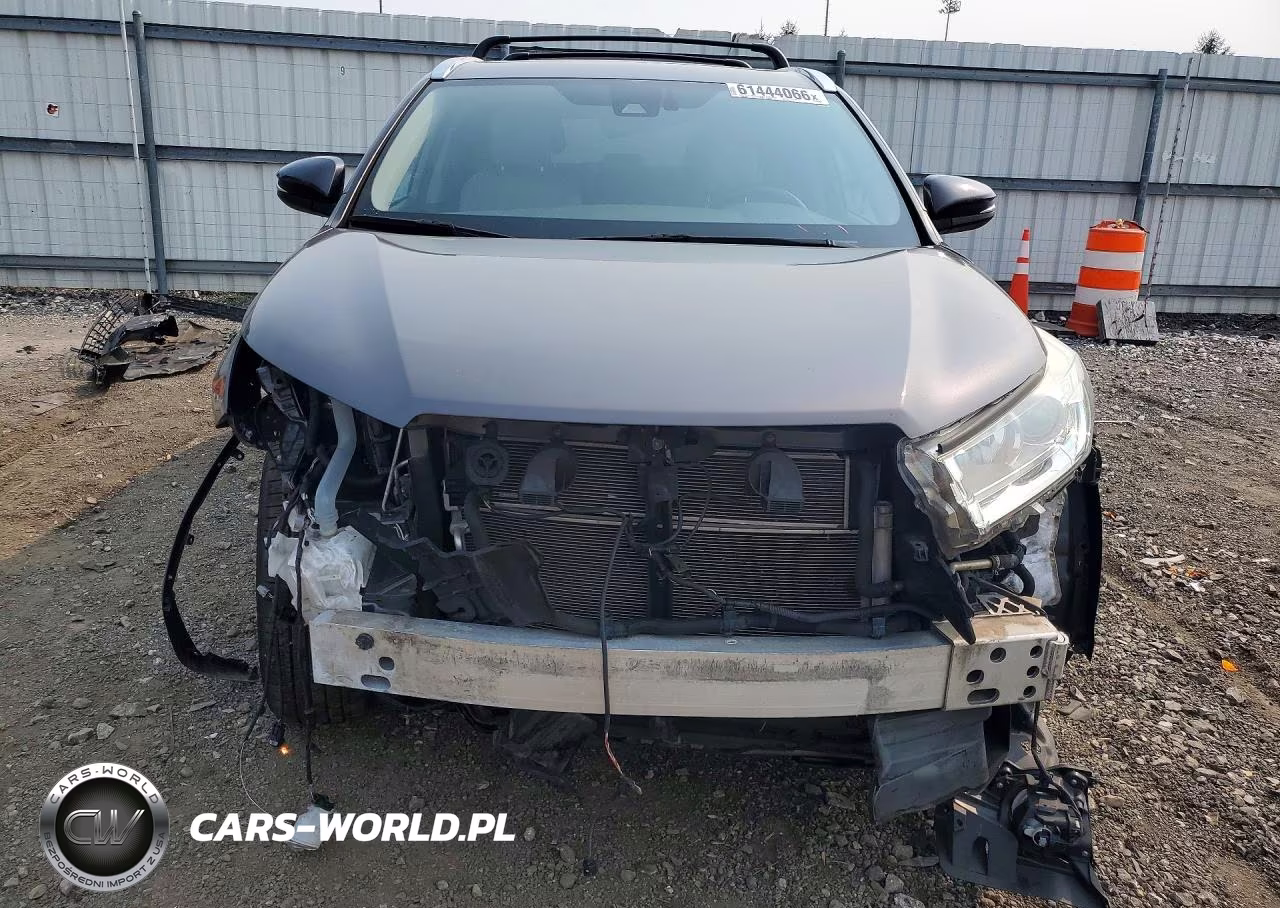 2019 Toyota Highlander Hybrid Xle VIN:5TDJGRFH6KS058325 - 5