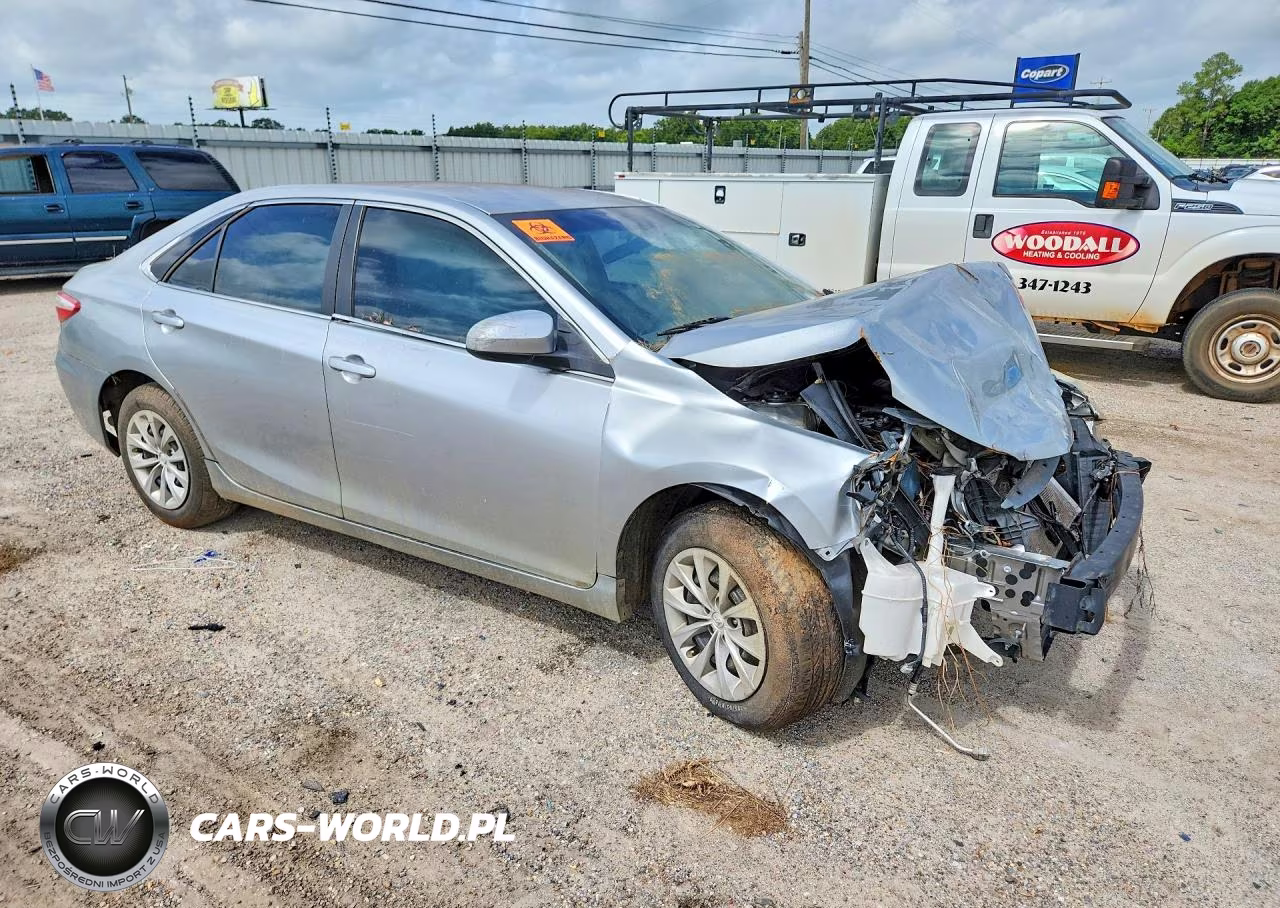 2017 Toyota Camry Le VIN:4T1BF1FK9HU384866 - 4