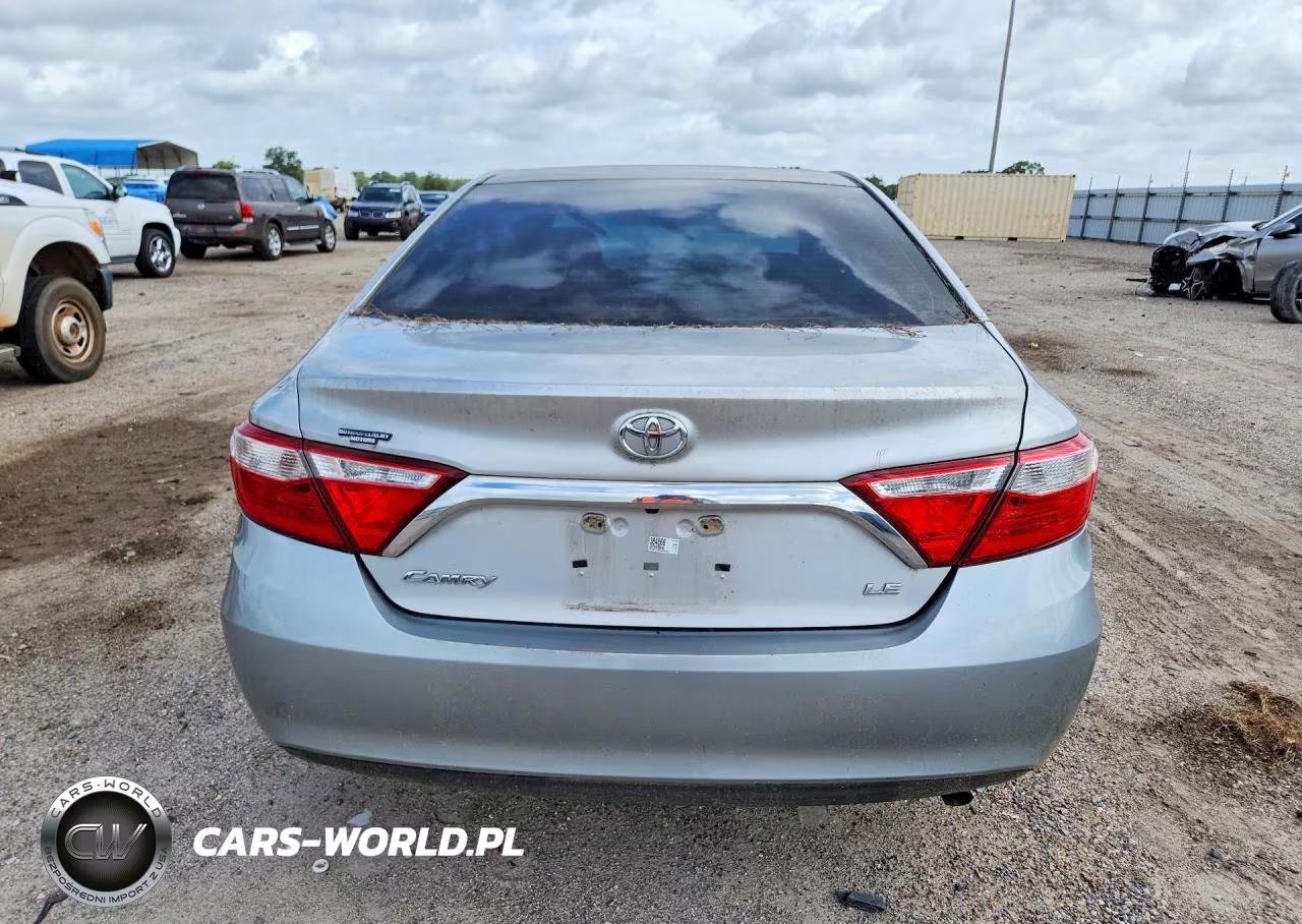2017 Toyota Camry Le VIN:4T1BF1FK9HU384866 - 6