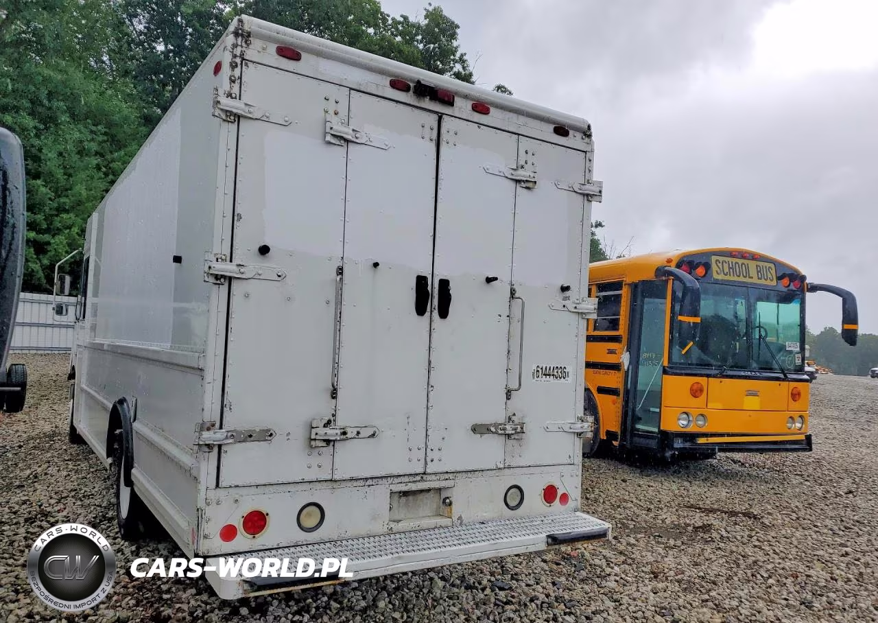 2005 Freightliner Mt45 Chassis Delivery Truck VIN:4UZAANBW25CV06012 - 2