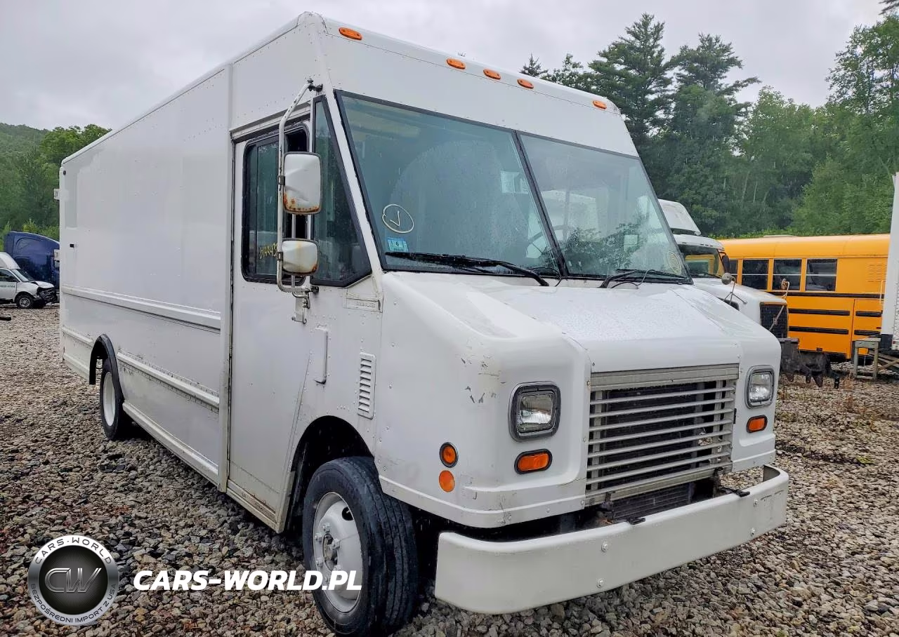 2005 Freightliner Mt45 Chassis Delivery Truck VIN:4UZAANBW25CV06012 - 4