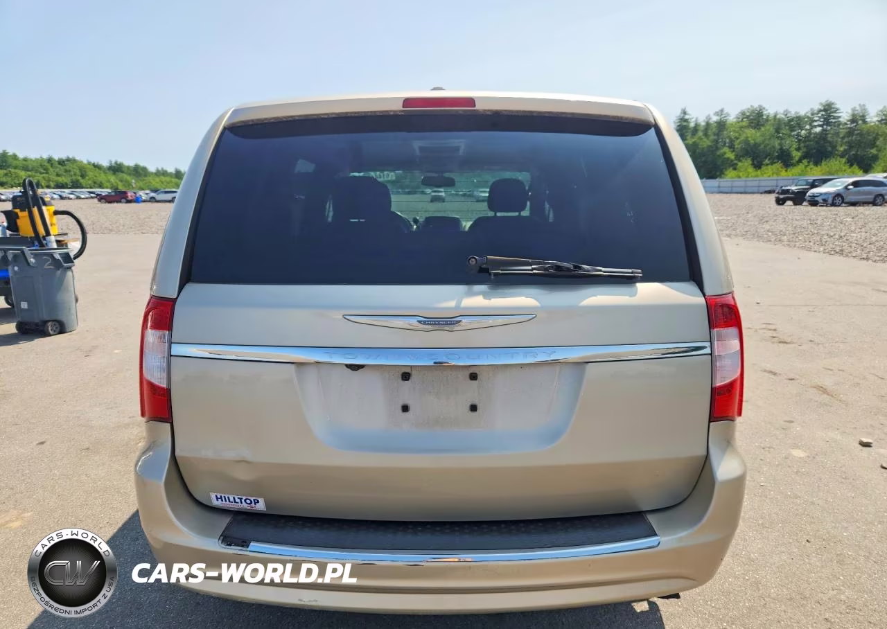 2016 Chrysler Town & Country Touring VIN:2C4RC1BGXGR112769 - 6