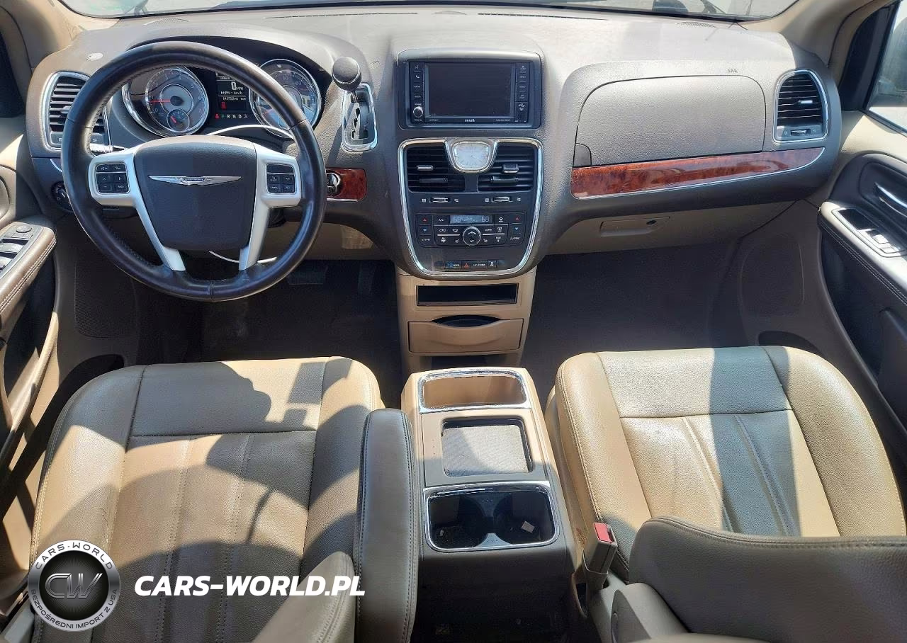2016 Chrysler Town & Country Touring VIN:2C4RC1BGXGR112769 - 8