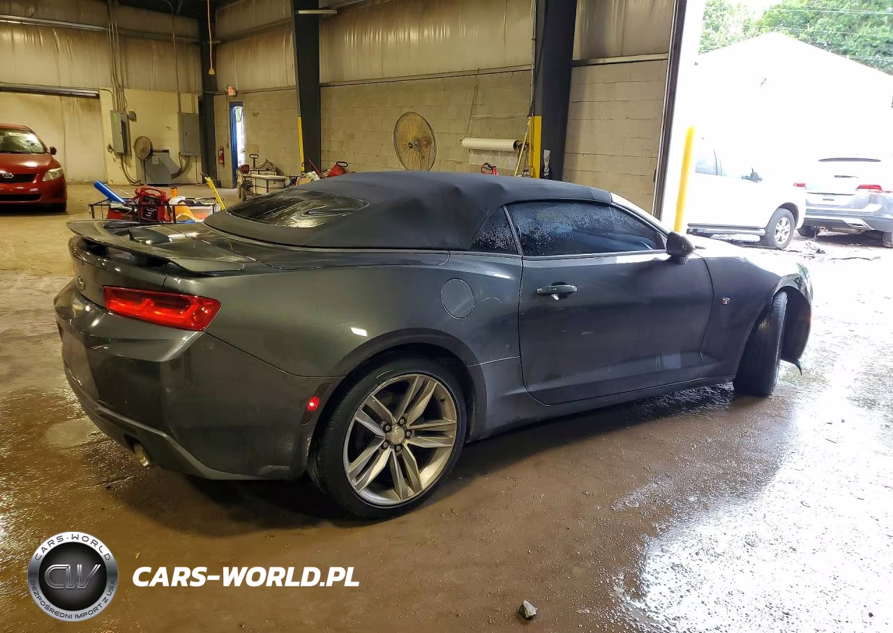 2018 Chevrolet Camaro Lt VIN:1G1FB3DS4J0116748 - 3