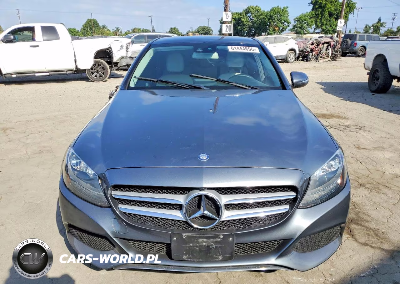 2017 Mercedes-Benz C 300 VIN:55SWF4JB8HU205478 - 5