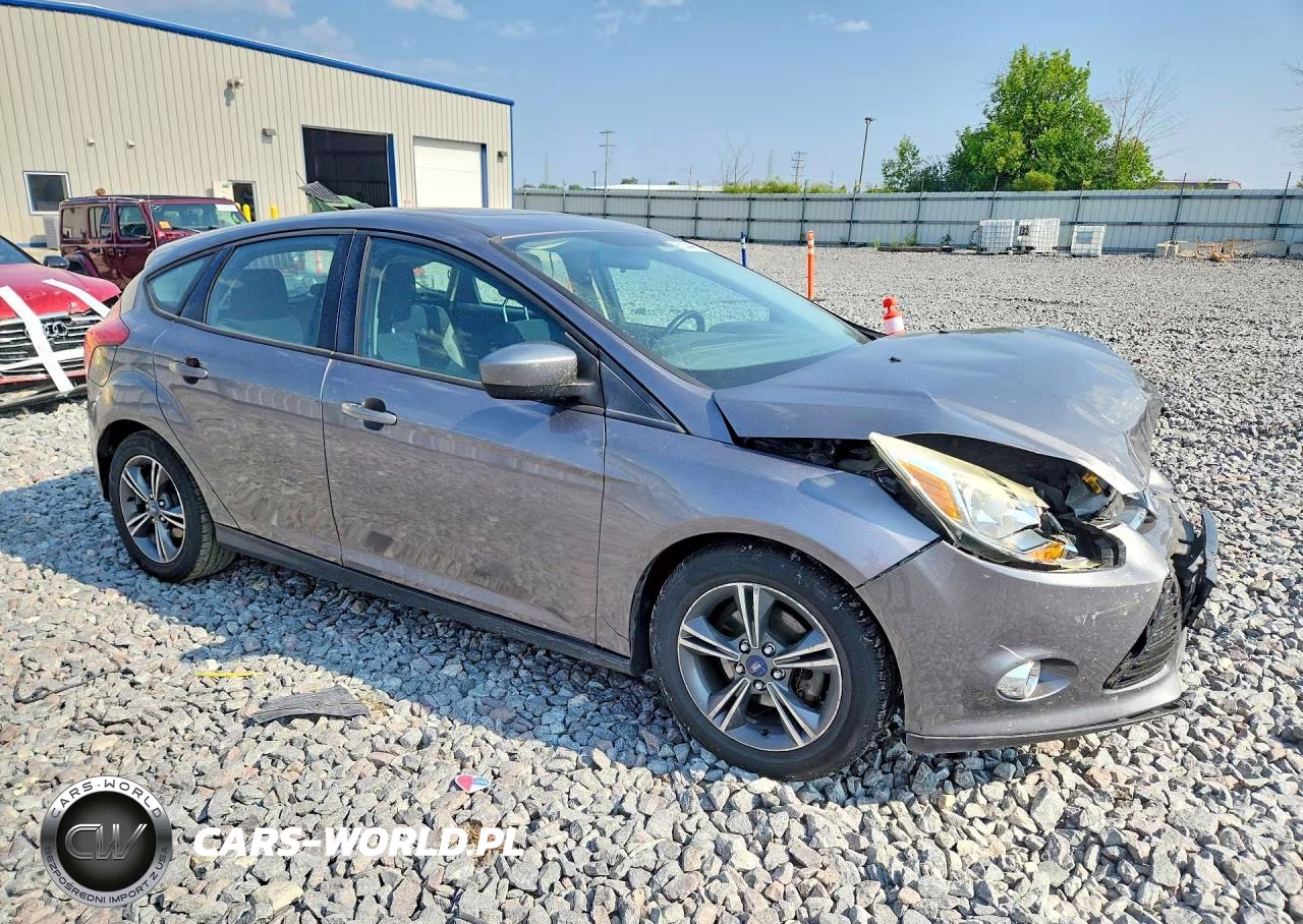 2012 Ford Focus Se VIN:1FAHP3K29CL173183 - 4
