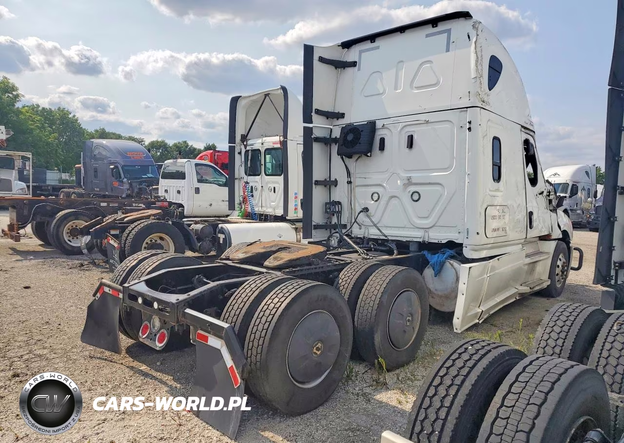 2021 Freightliner Cascadia 126 Semi Truck VIN:3AKJHHDR5MSLT6202 - 3