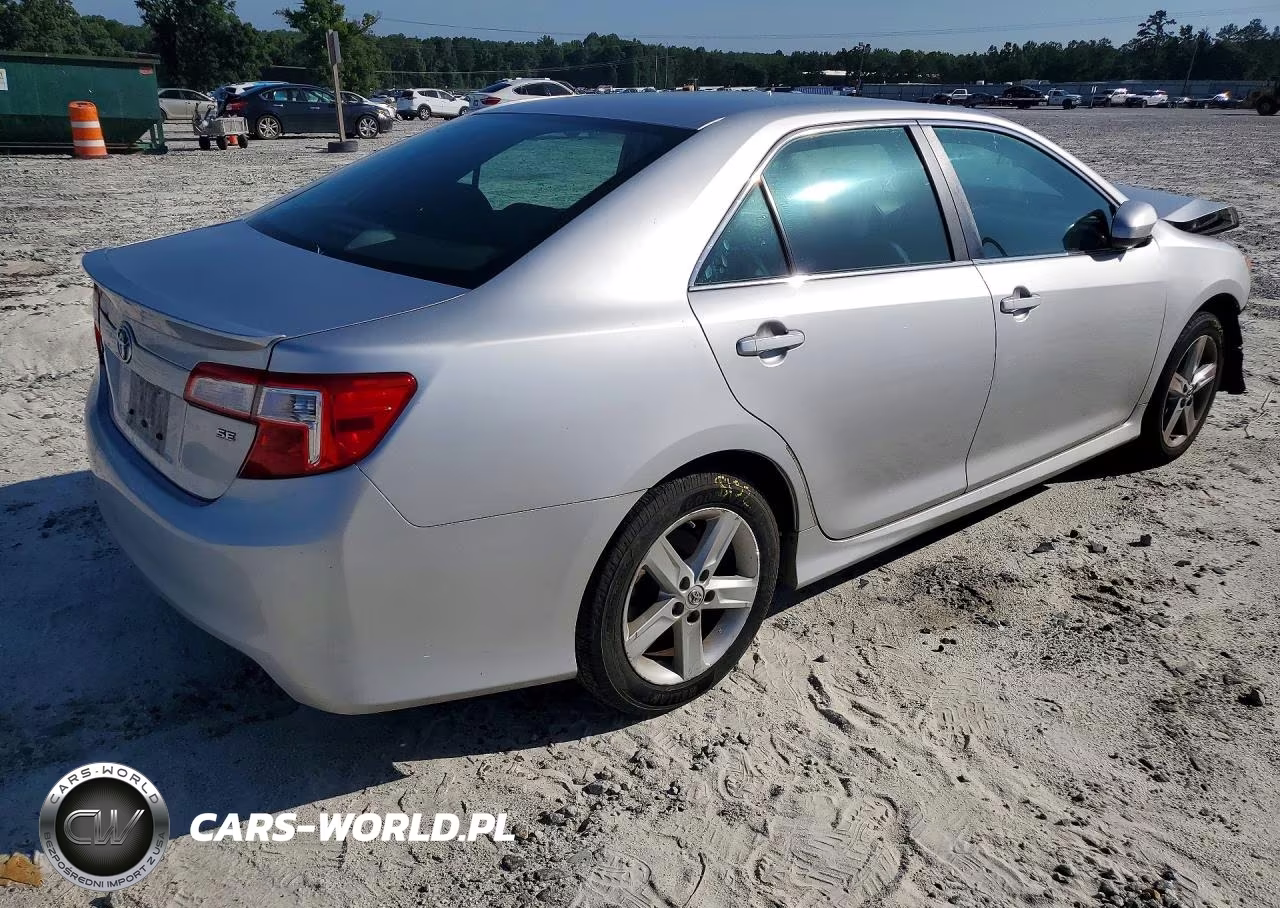 2013 Toyota Camry Se VIN:4T1BF1FK3DU269951 - 3
