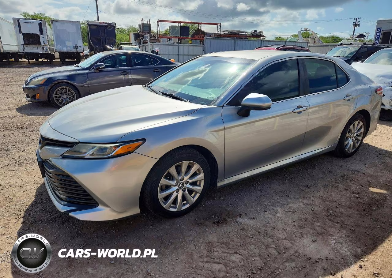 2018 Toyota Camry L – zdjęcie 1 z 12