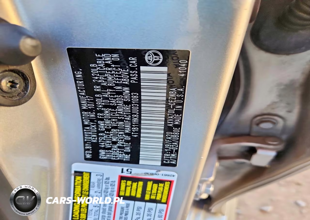 2018 Toyota Camry L VIN:4T1B11HK8JU031083 - 12