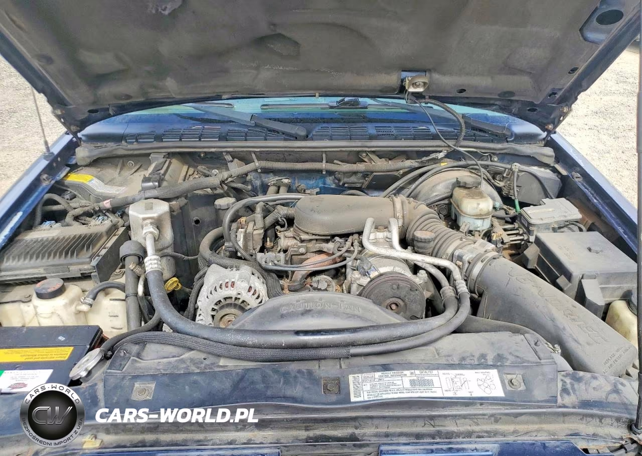 2000 Chevrolet Blazer VIN:1GNCT18W3YK298151 - 12
