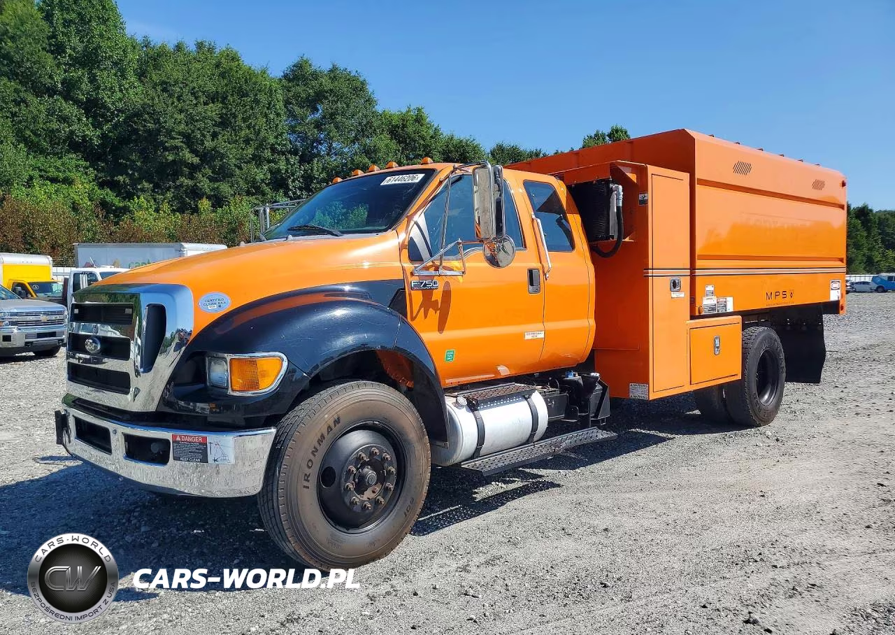 2015 Ford F750 Super – zdjęcie 1 z 13
