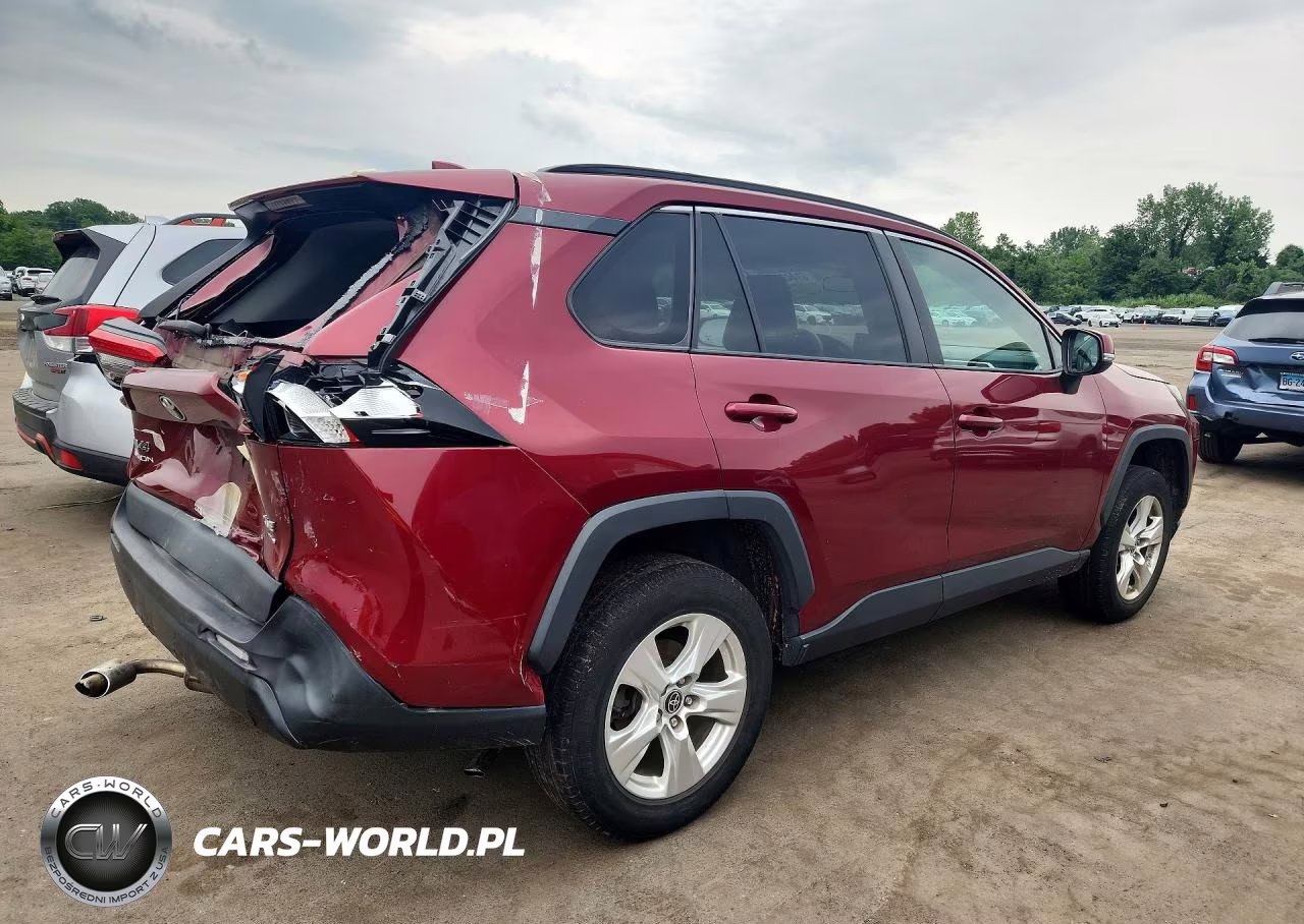 2021 Toyota Rav4 Xle VIN:2T3P1RFV3MW248036 - 3