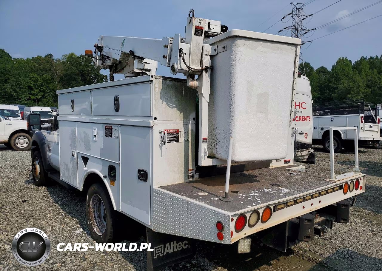 2015 Ford F450 Super Duty Bucket Truck VIN:1FDUF4GT2FEC59359 - 2