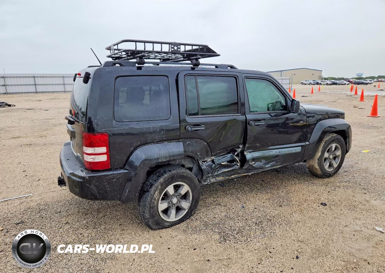 2008 Jeep Liberty Sport VIN:1J8GN28K88W159884 - 3
