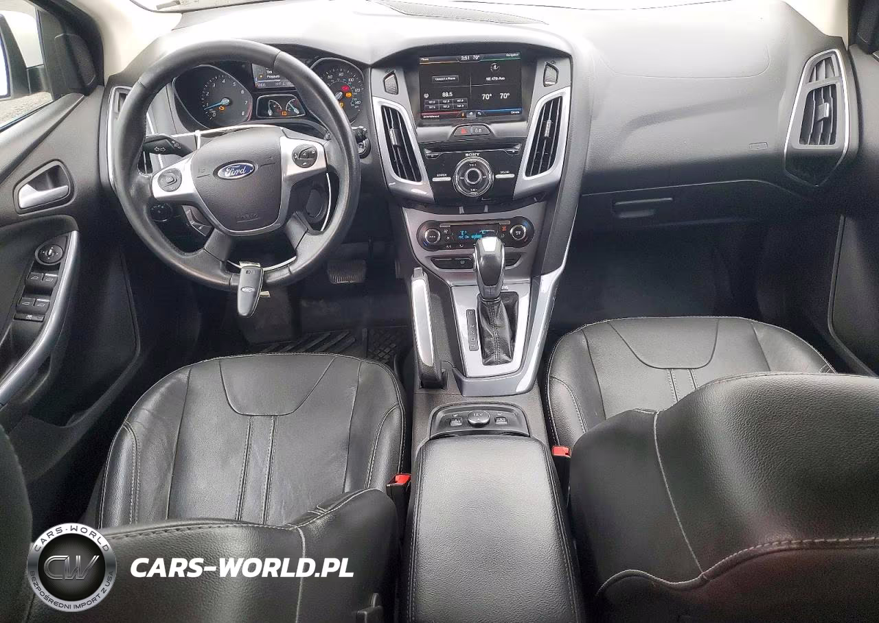 2014 Ford Focus Titanium VIN:1FADP3N22EL111816 - 8