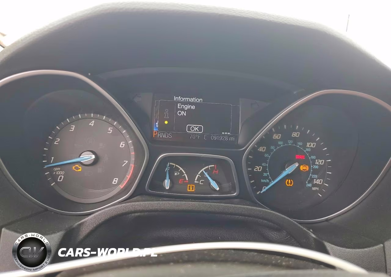 2014 Ford Focus Titanium VIN:1FADP3N22EL111816 - 9