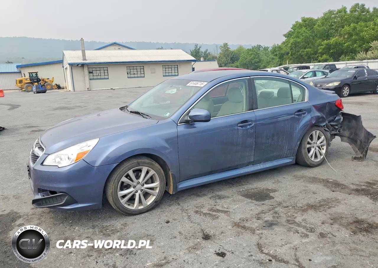 2013 Subaru Legacy 2.5I Premium – zdjęcie 1 z 12