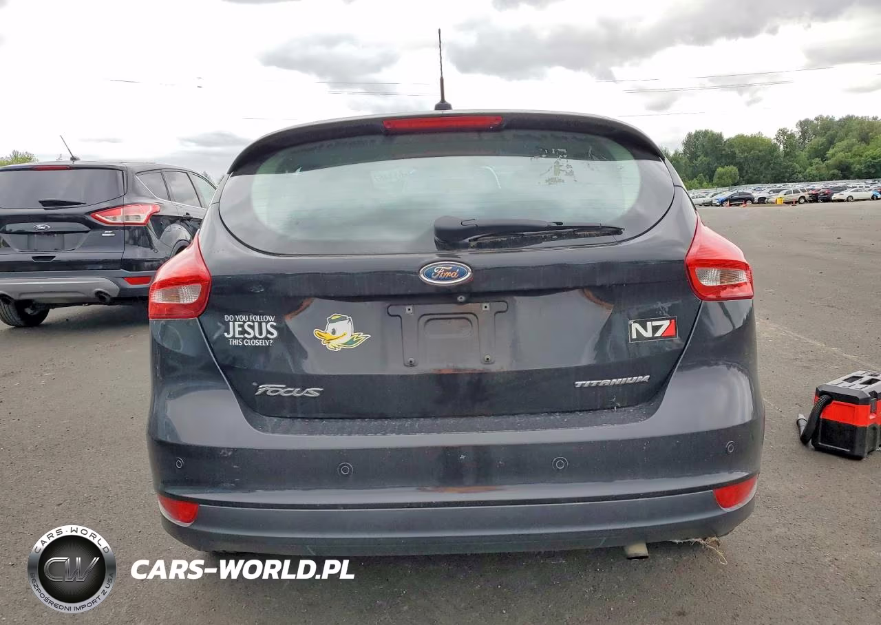 2015 Ford Focus Titanium VIN:1FADP3N22FL222111 - 6