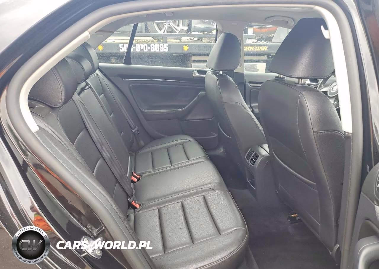 2010 Volkswagen Jetta Wolfsburg VIN:3VWRJ7AJ4AM019473 - 10