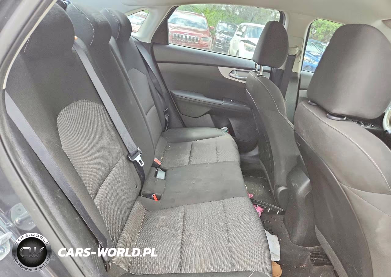 2023 Kia Forte Lxs VIN:3KPF24AD7PE630533 - 10