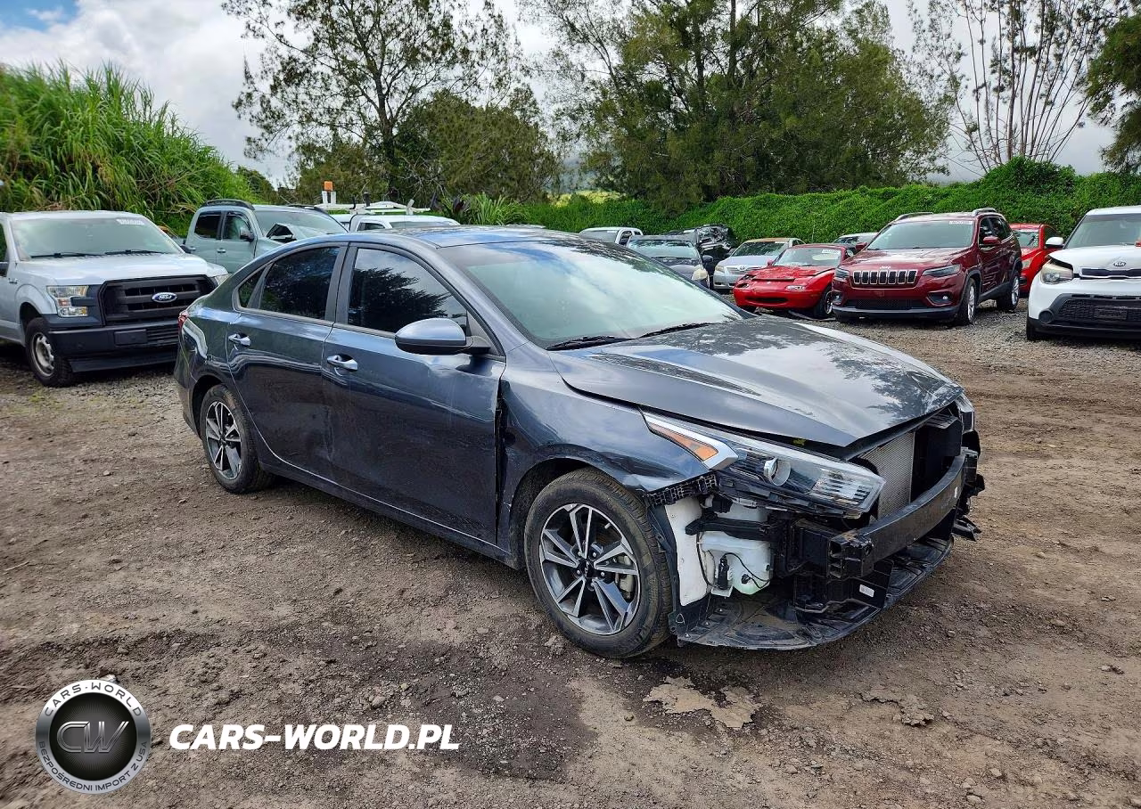 2023 Kia Forte Lxs VIN:3KPF24AD7PE630533 - 4