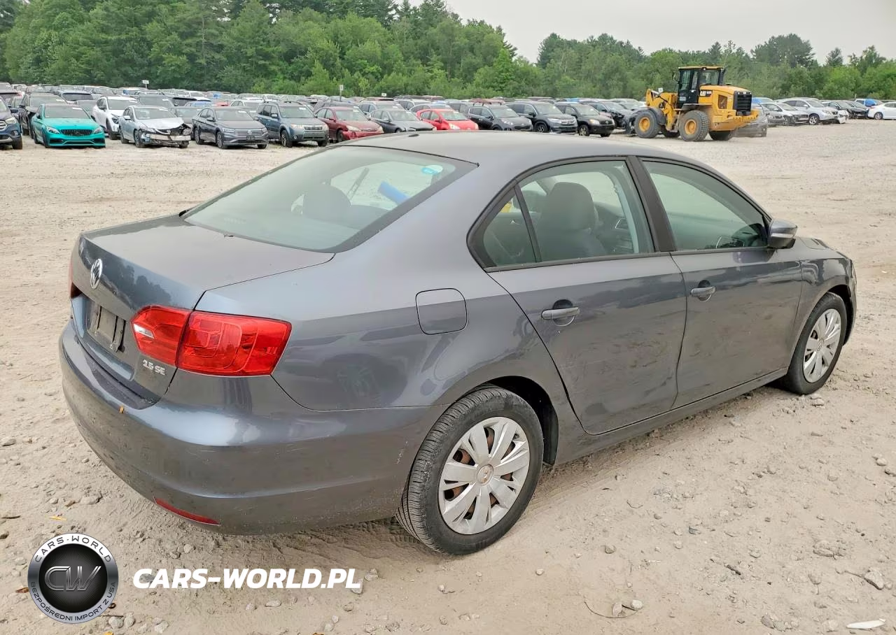2011 Volk Jetta VIN:3VWBZ7AJ9BM308747 - 3