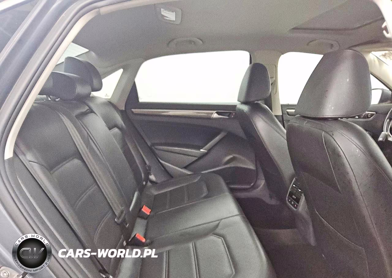 2016 Volkswagen Passat Se VIN:1VWBS7A38GC049876 - 10