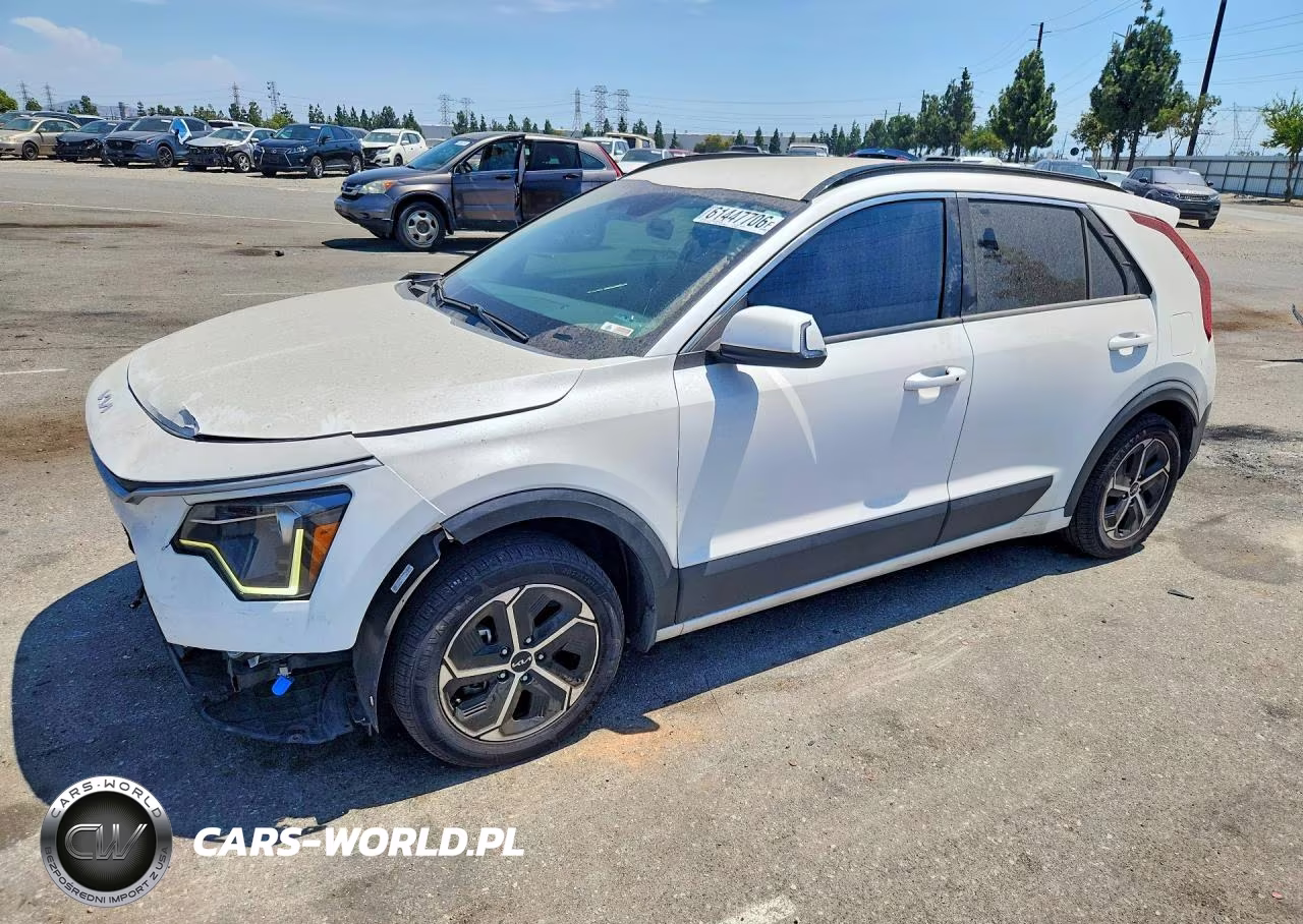 2023 Kia Niro Ex VIN:KNDCR3LE5P5043872 - 1