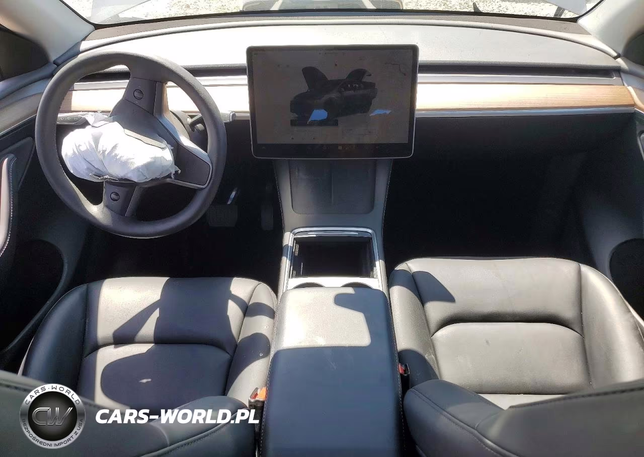 2025 Tesla Model Y VIN:7SAYGDED1SF311932 - 8