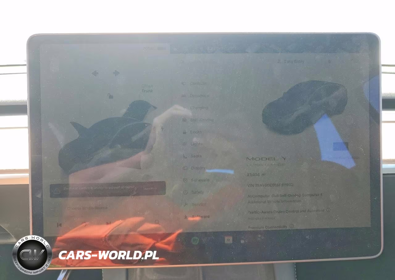 2025 Tesla Model Y VIN:7SAYGDED1SF311932 - 9