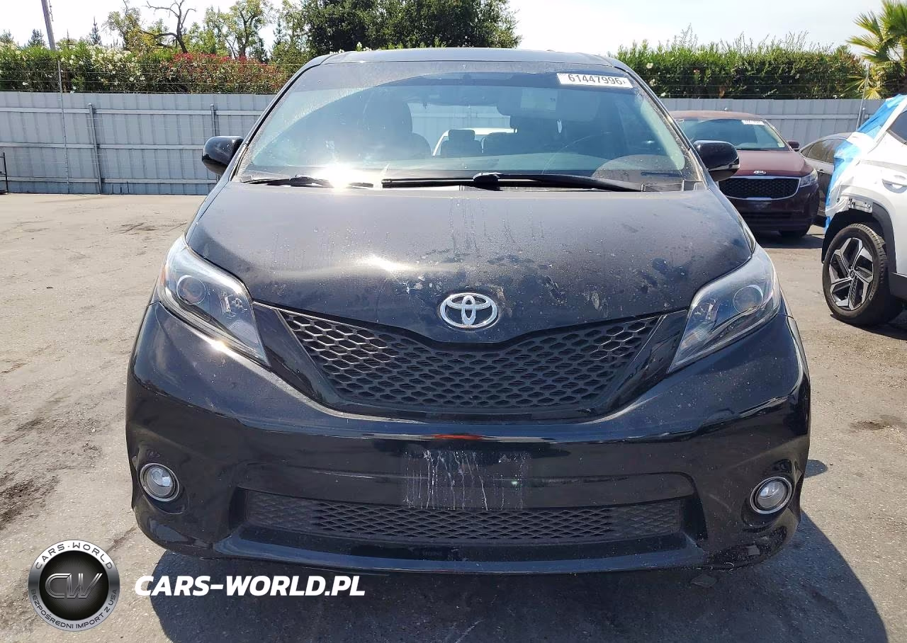 2017 Toyota Sienna Se VIN:5TDXZ3DC4HS845291 - 5