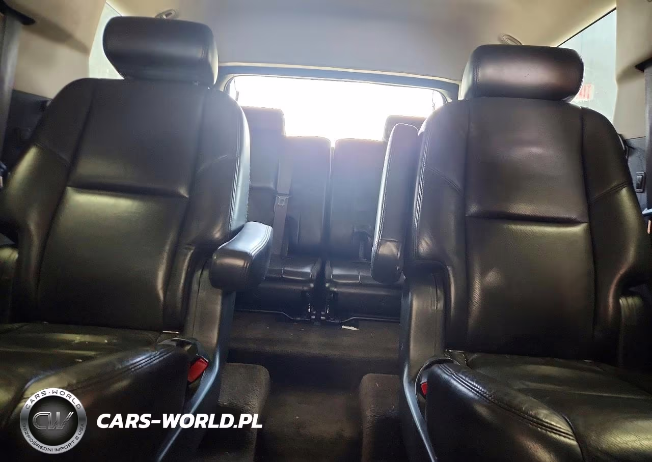 2009 Cadillac Escalade Luxury VIN:1GYFK23279R230666 - 10