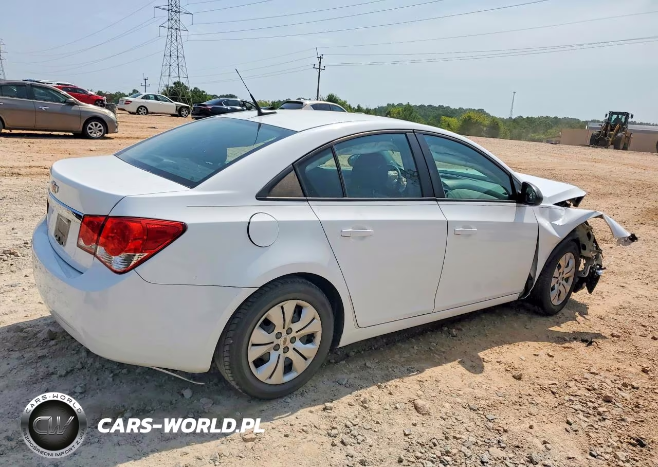 2014 Chevrolet Cruze Ls VIN:1G1PA5SH8E7225527 - 3