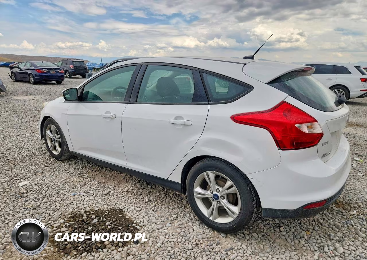 2014 Ford Focus Se VIN:1FADP3K29EL326677 - 2