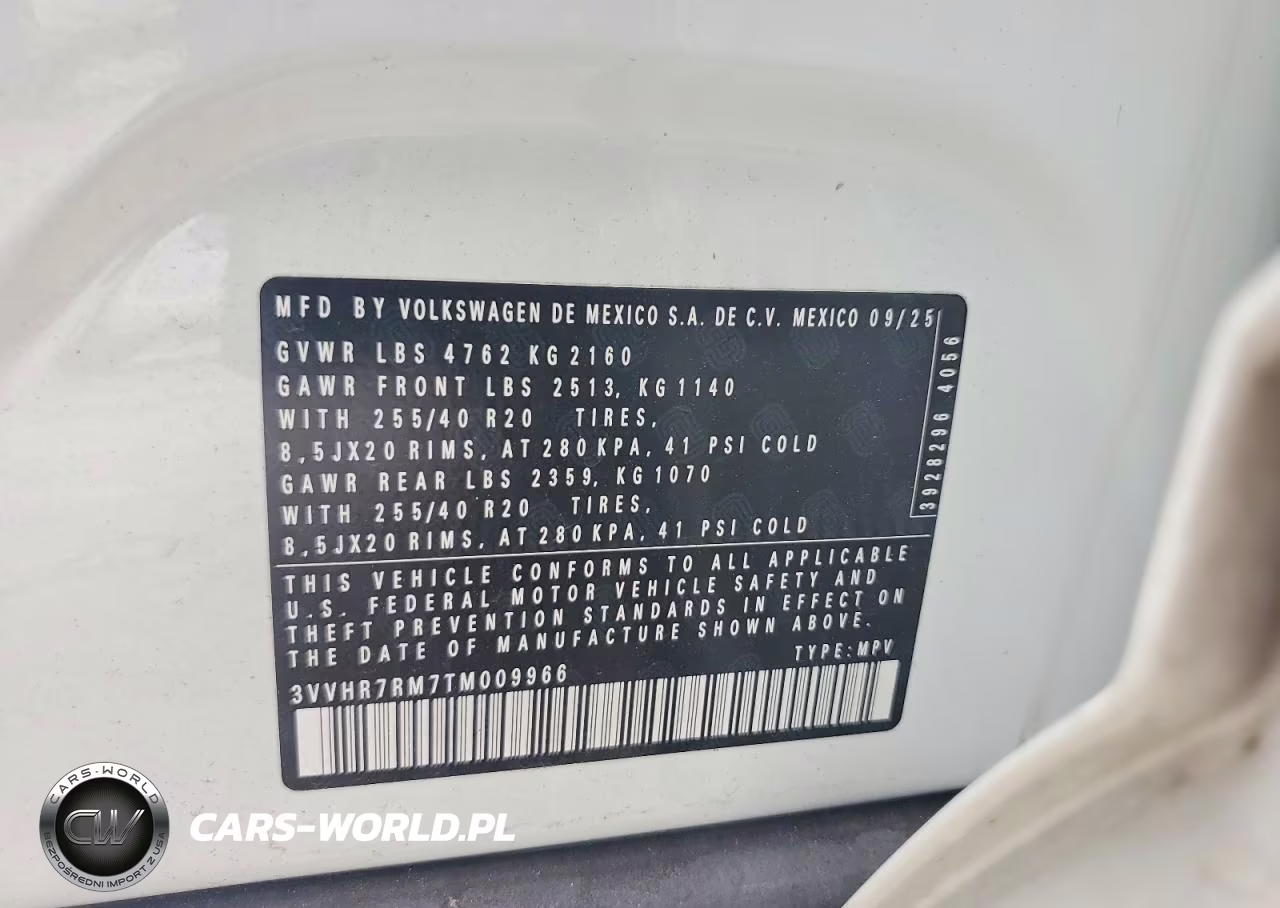 2026 Volkswagen Tiguan Se R-Line Black VIN:3VVHR7RM7TM009966 - 12