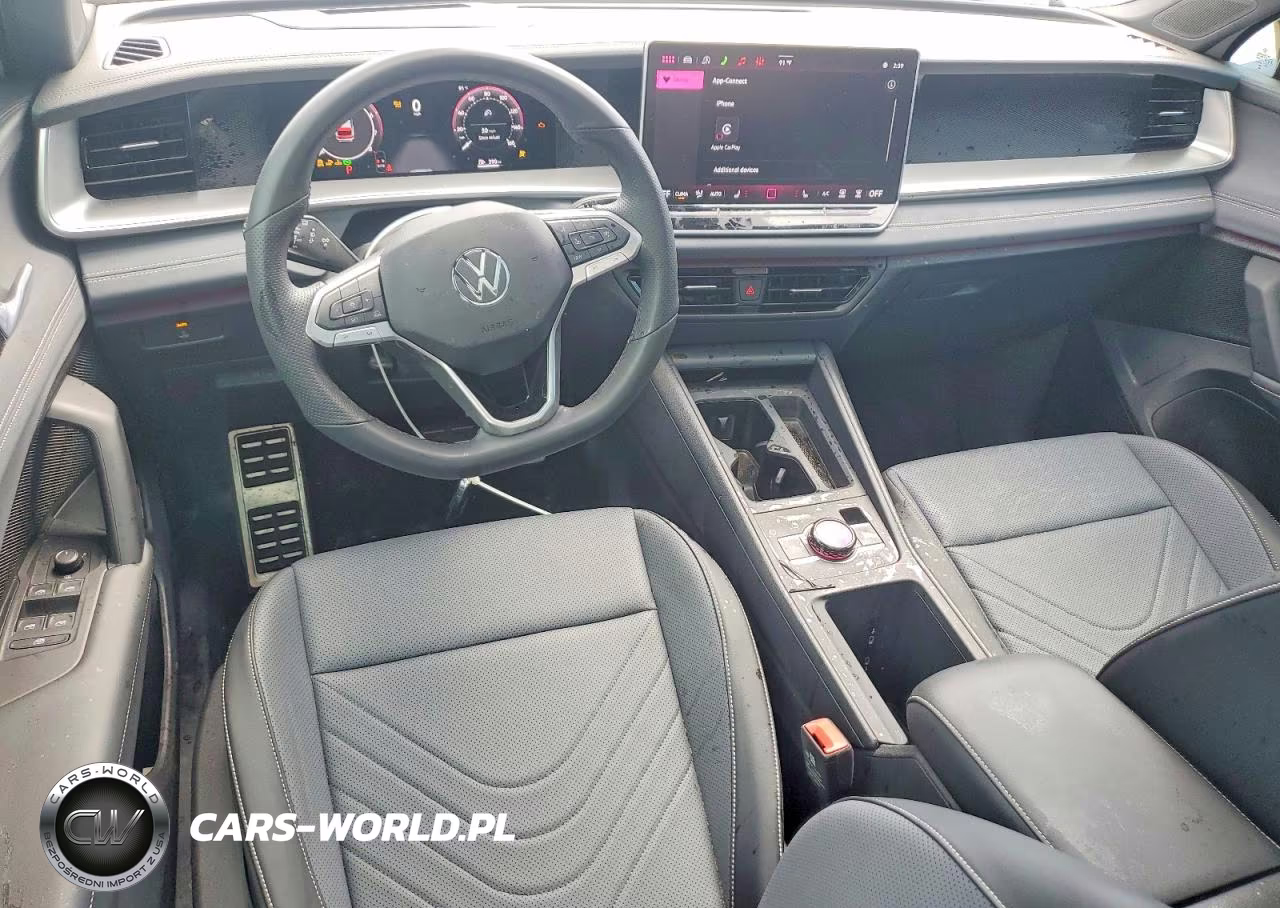 2026 Volkswagen Tiguan Se R-Line Black VIN:3VVHR7RM7TM009966 - 8