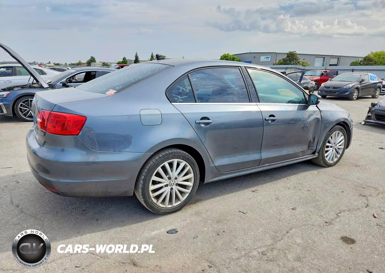 2013 Volkswagen Jetta Tdi VIN:3VWLL7AJ1DM405286 - 3