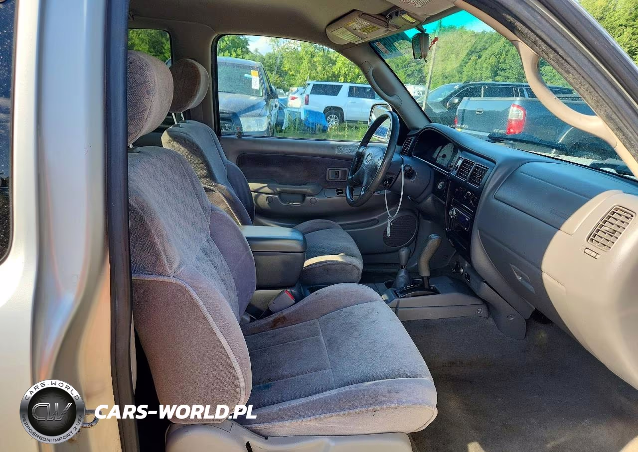 2002 Toyota Tacoma V6 VIN:5TEWN72N12Z060515 - 10