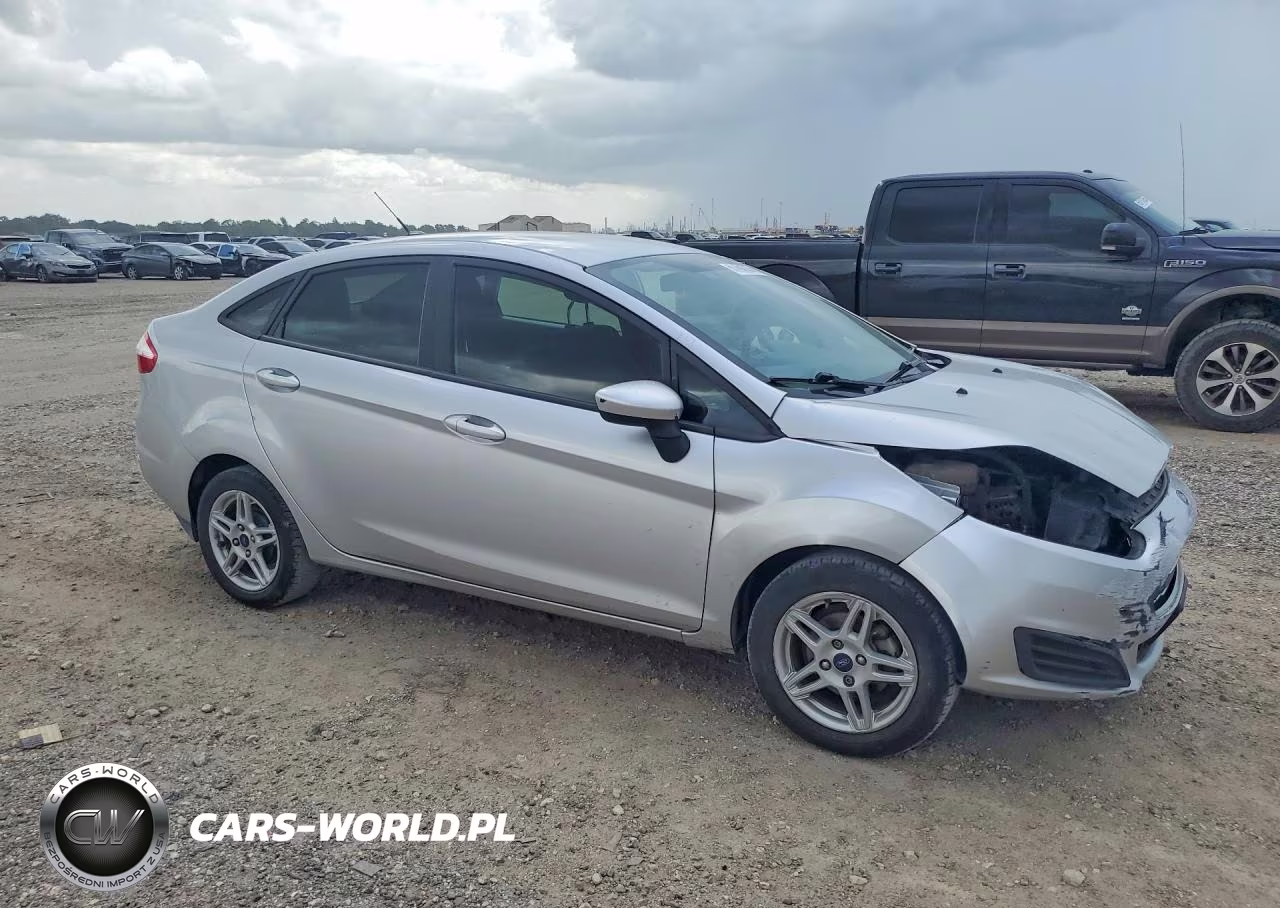 2017 Ford Fiesta Se VIN:3FADP4BJXHM166180 - 4