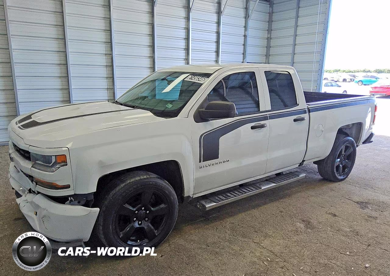 2017 Chevrolet Silverado C1500 Custom