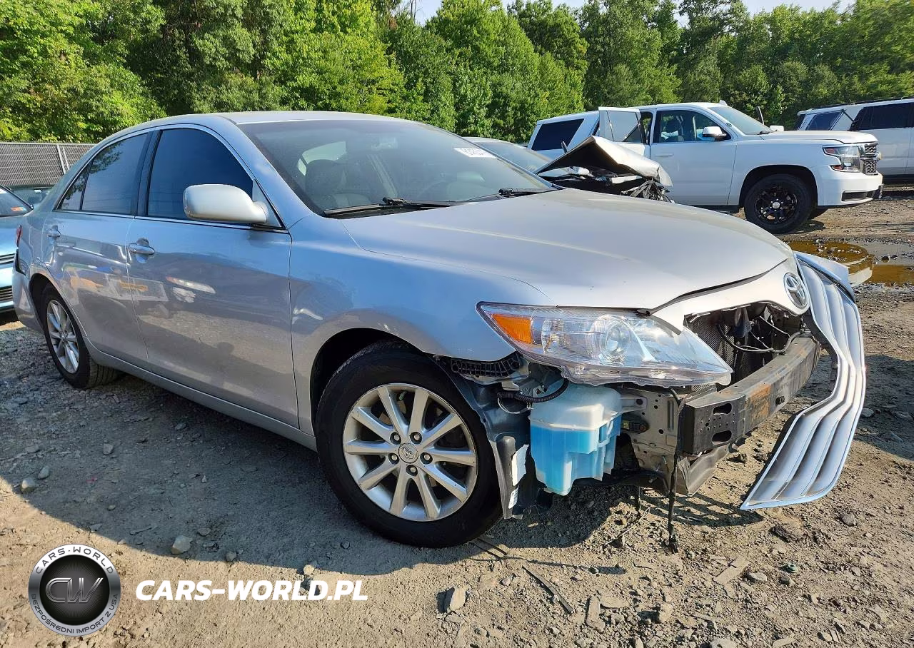 2011 Toyota Camry Xle VIN:4T1BF3EK2BU207032 - 4