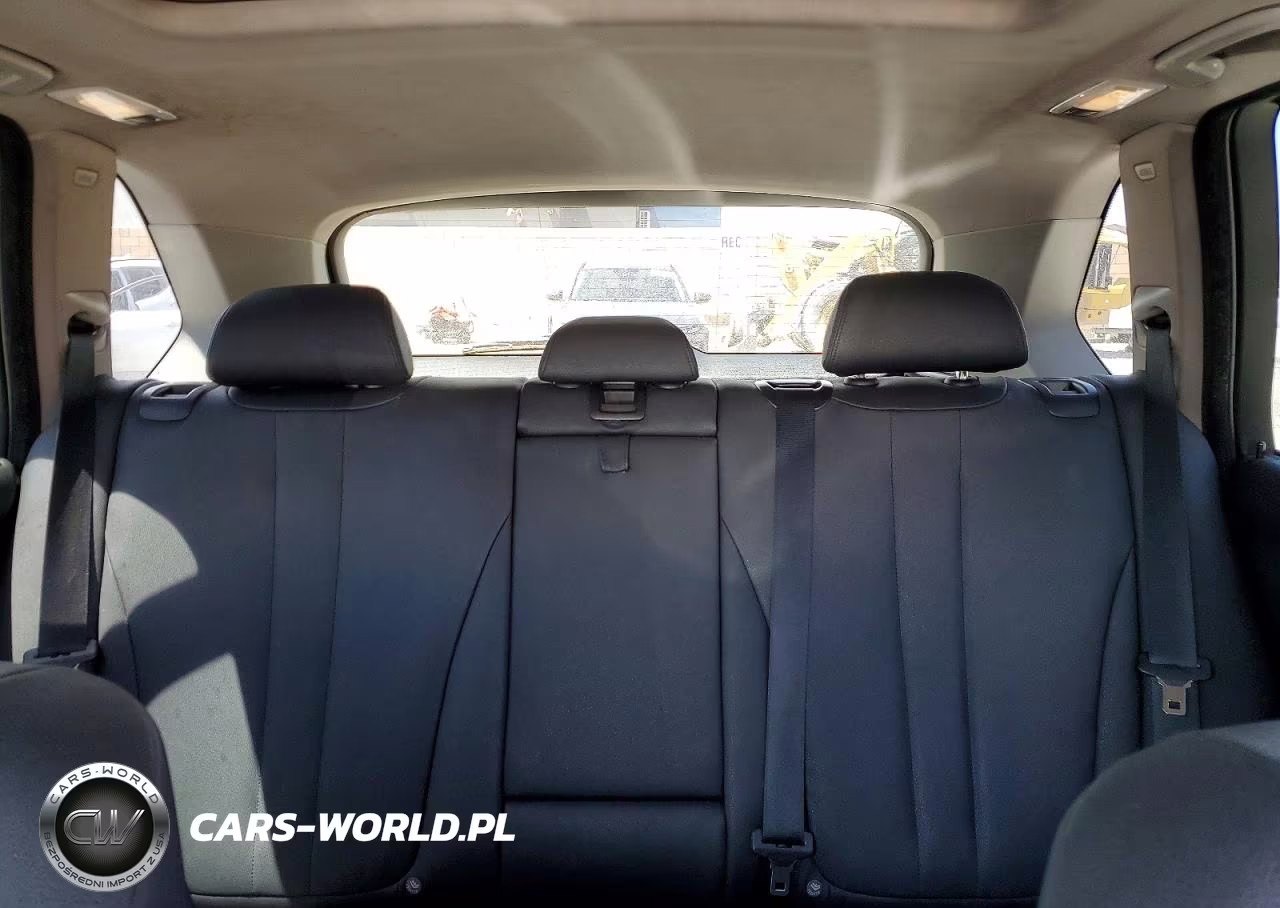 2015 BMW X5 xDrive35I VIN:5UXKR0C50F0P15907 - 10